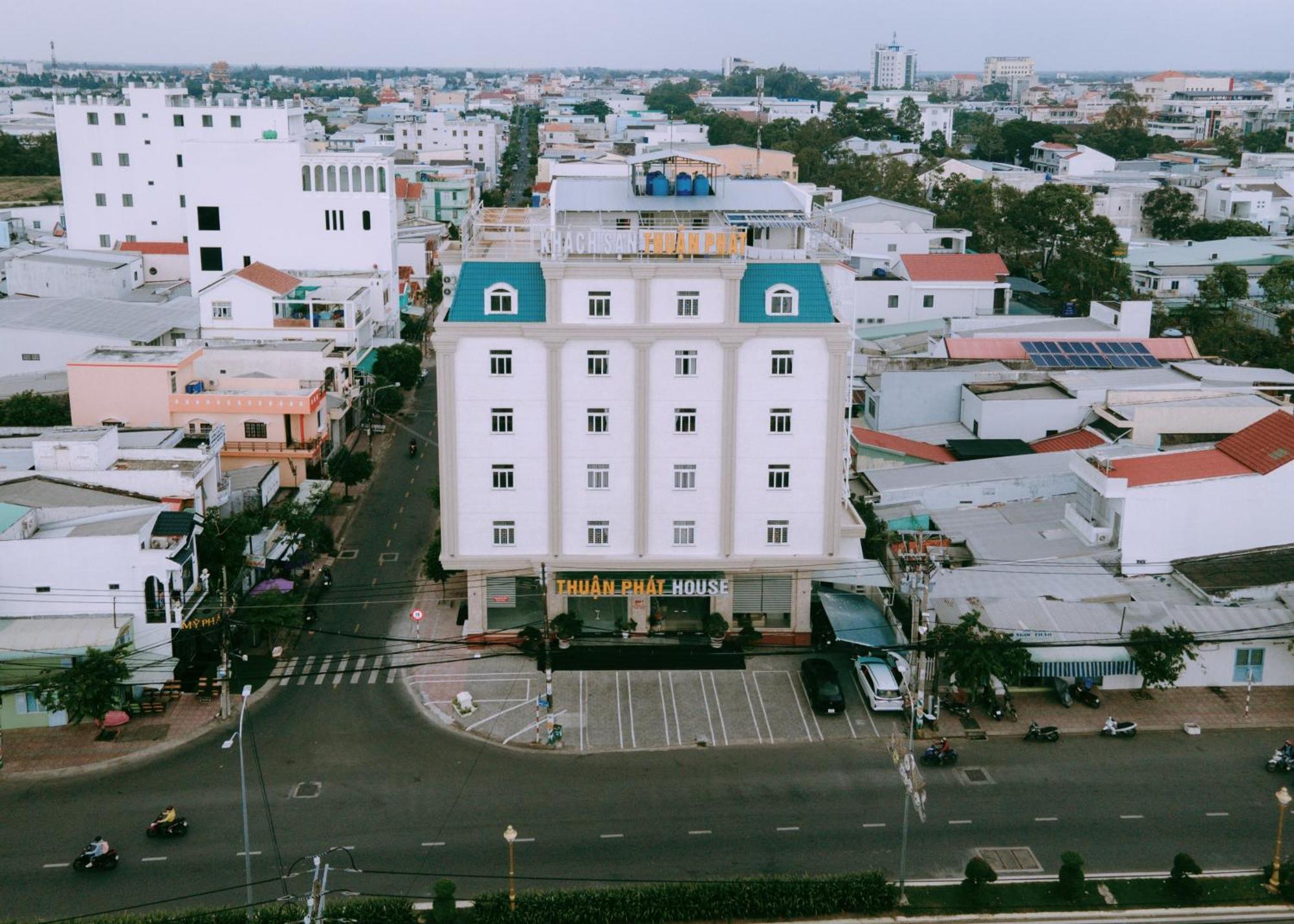Thuan Phat House Soc Trang Екстериор снимка